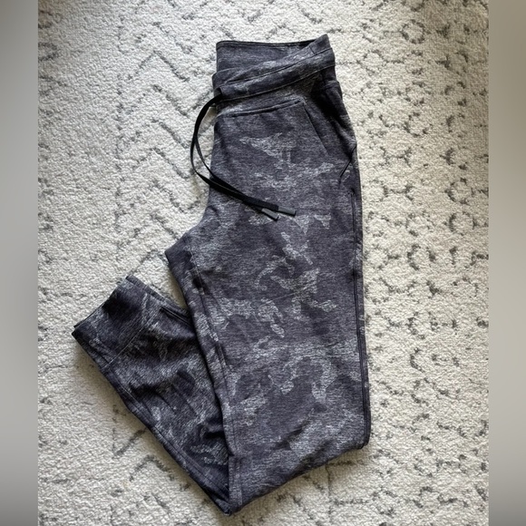 Lululemon Ready To Rulu Pant/Jogger [Size: 6] - Picture 3 of 6